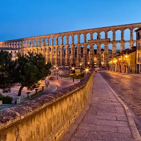 A Toca En Segovia בית כפרי