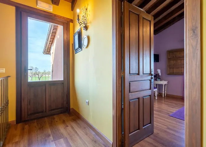 A Toca En Segovia Kır Evi *